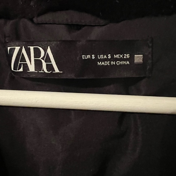 ZARA Black Faux Fur Hooded Zip Up Jacket Size Small - Picture 4 of 6